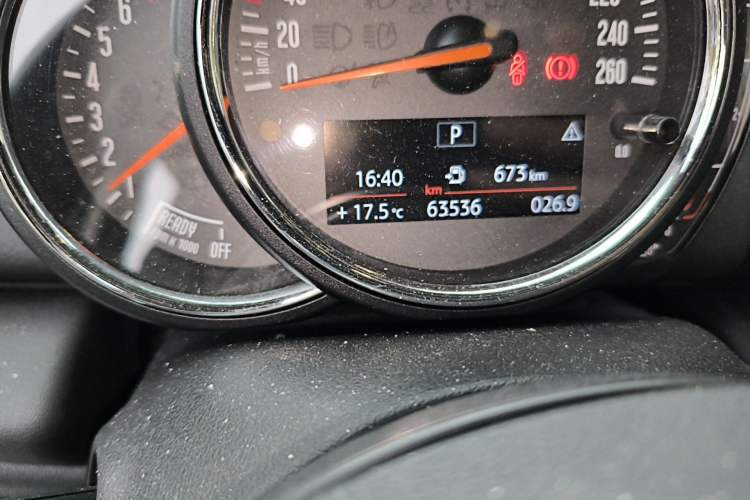 Used MINI 2018 1.5T ONE PLUS Five-Door Edition Odometer Close Up