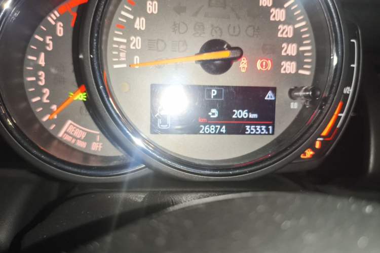 Used MINI 2018 1.5T ONE PLUS Five-Door Edition Odometer Close Up