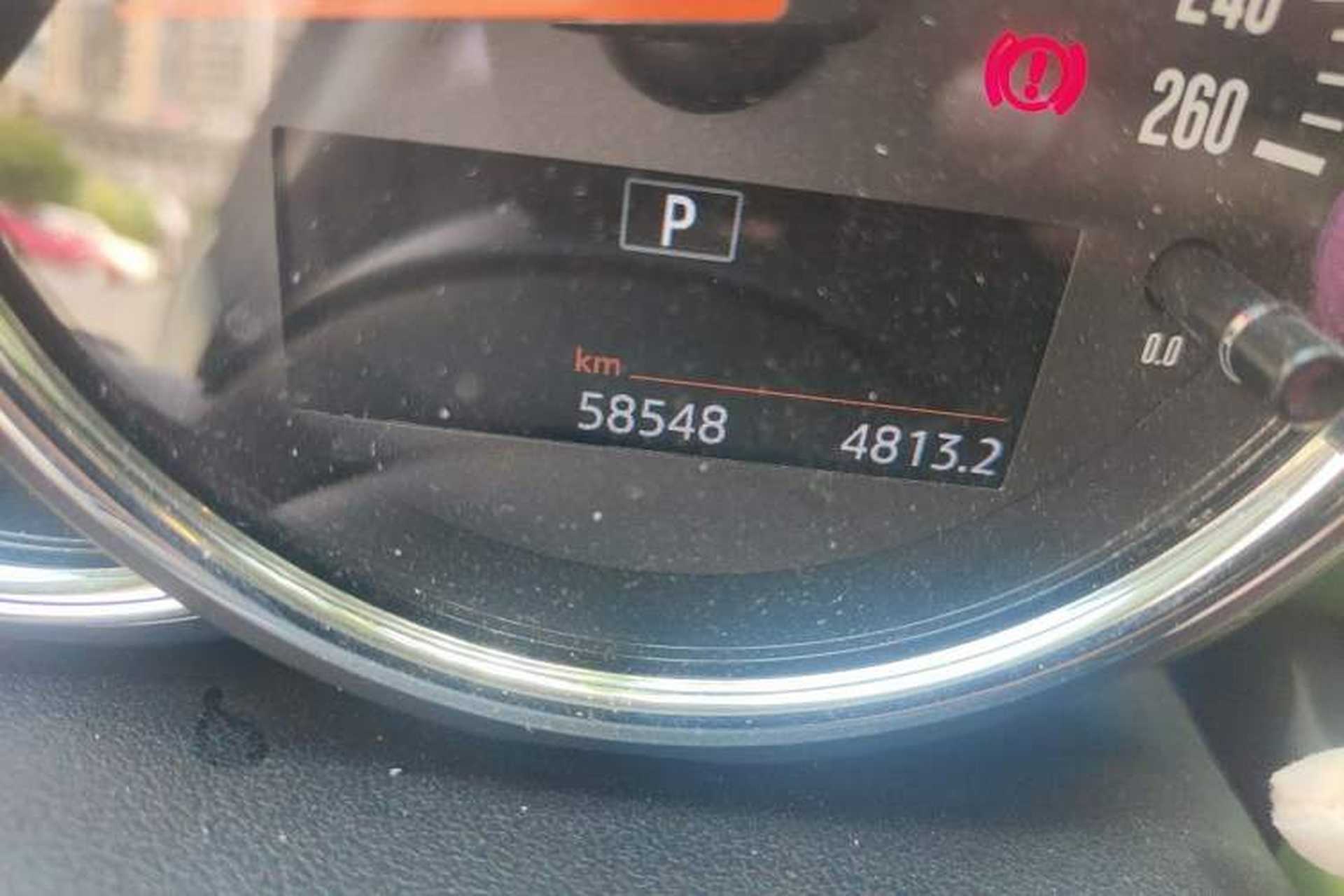 Used MINI 2018 1.5T ONE Odometer Close Up