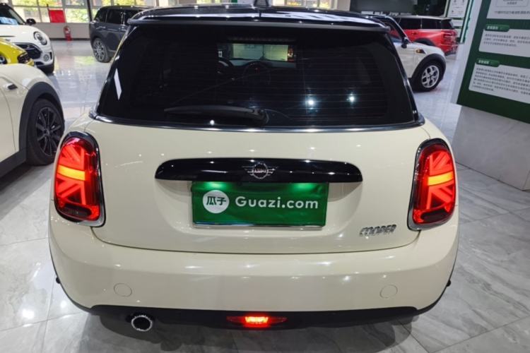 Used MINI 2018 1.5T COOPER Classic Edition Rear