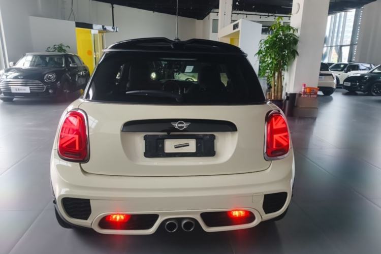 Used MINI 2018 2.0T COOPER S Racing Driver Rear