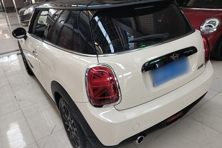 Used MINI 2018 1.5T COOPER Classic Edition Rear Left 45 Deg