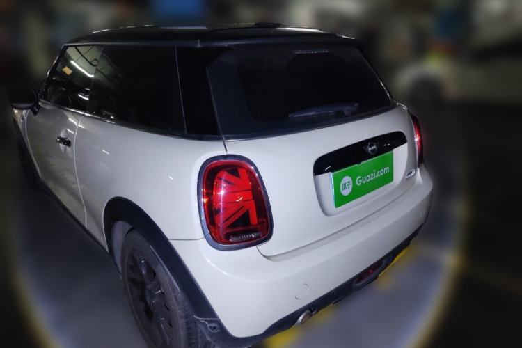 Used MINI 2018 1.5T COOPER Classic Edition Rear Left 45 Deg