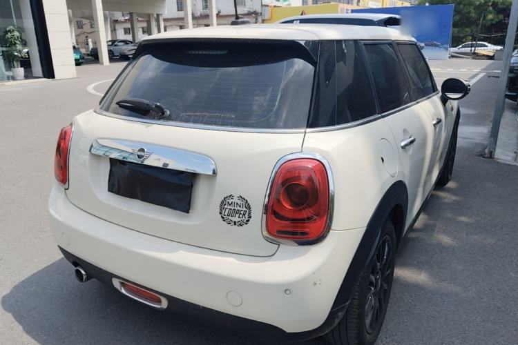 Used MINI 2018 1.5T ONE PLUS Five-Door Edition Rear Right 45 Deg