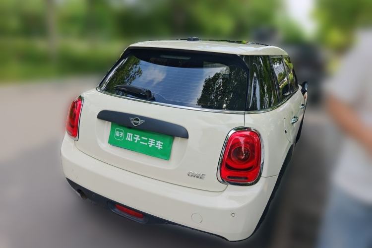 Used MINI 2018 1.5T ONE PLUS Five-Door Edition Rear Right 45 Deg