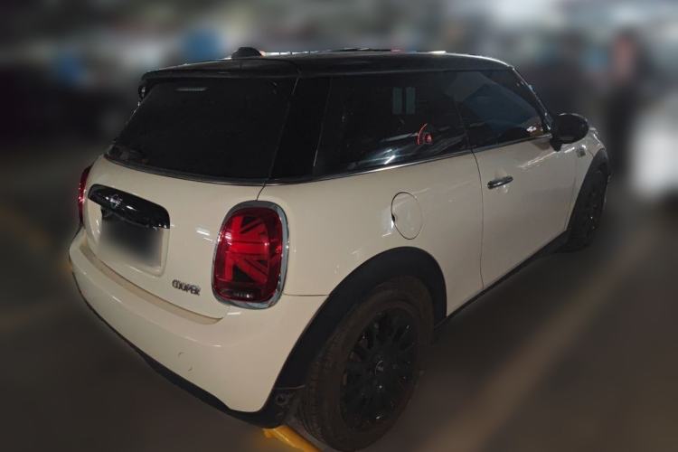 Used MINI 2018 1.5T COOPER Classic Edition Rear Right 45 Deg