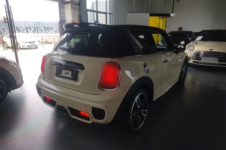 Used MINI 2018 2.0T COOPER S Racing Driver Rear Right 45 Deg