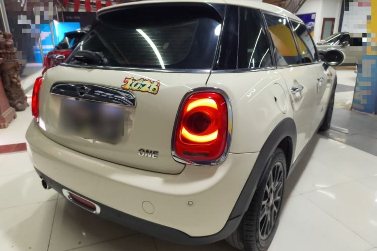 Used MINI 2018 1.5T ONE PLUS Five-Door Edition Rear Right 45 Deg