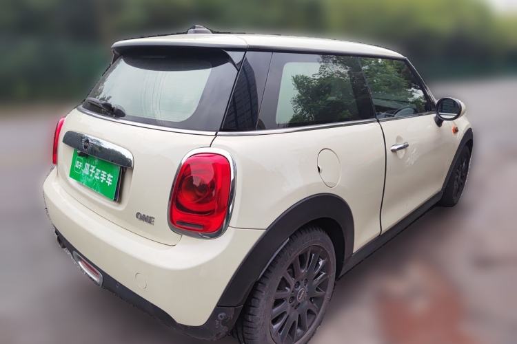 Used MINI 2018 1.5T ONE PLUS Rear Right 45 Deg