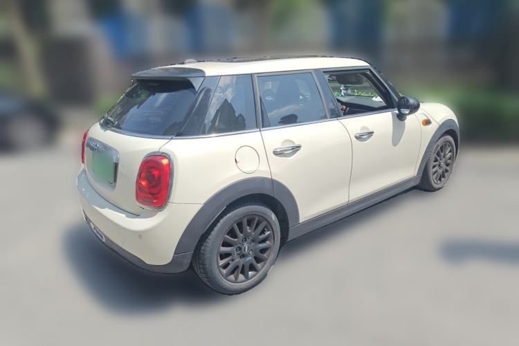 Used MINI 2018 1.5T ONE PLUS Five-Door Edition Rear Right 45 Deg