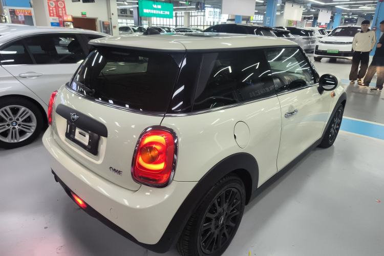 Used MINI 2018 1.5T ONE PLUS Rear Right 45 Deg