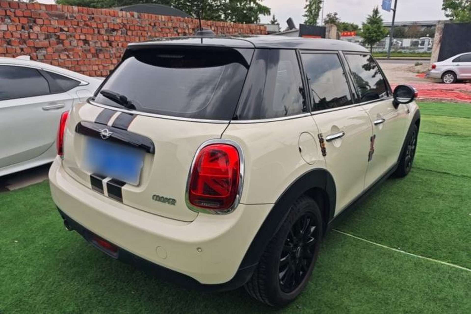 Used MINI 2018 1.5T COOPER Classic Edition Five-Door Version Rear Right 45 Deg