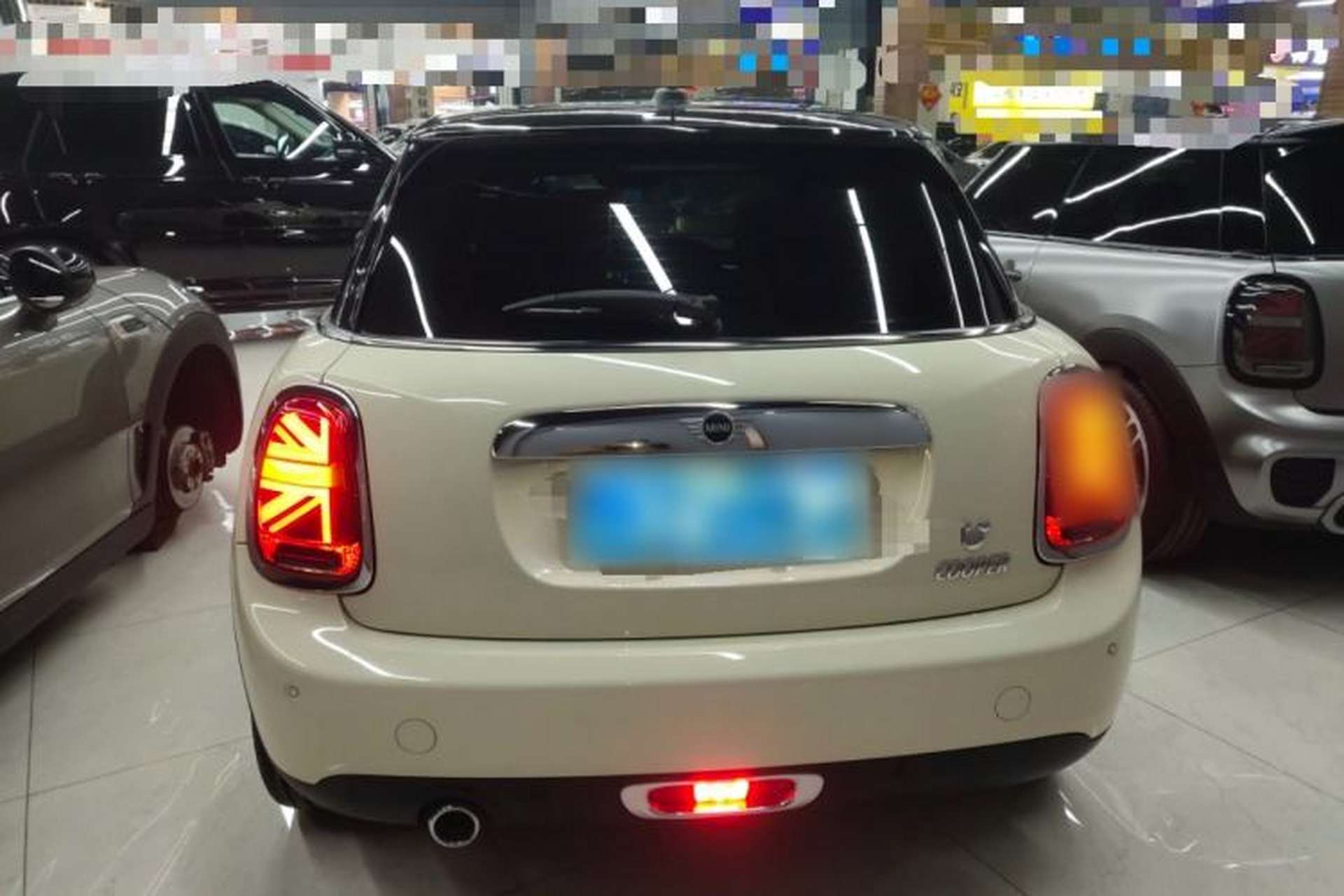 Used MINI 2018 1.5T COOPER Artist Five-Door Edition Rear