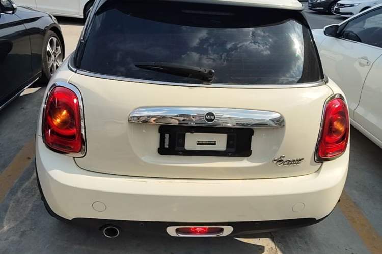 Used MINI 2018 1.5T ONE PLUS Rear