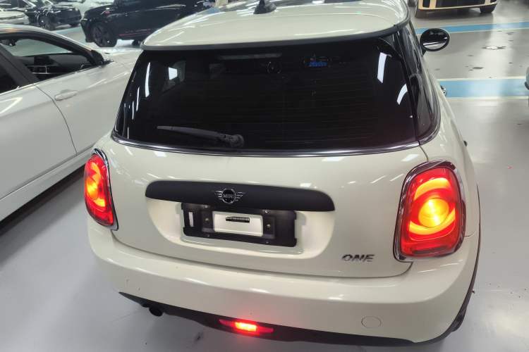 Used MINI 2018 1.5T ONE PLUS Rear