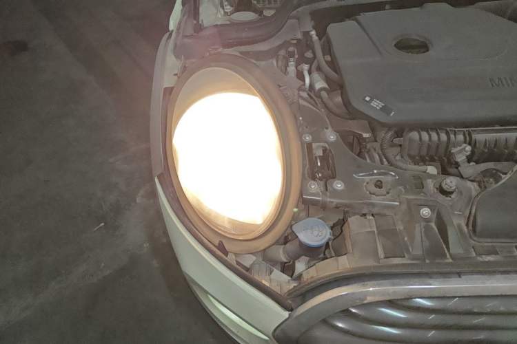 Used MINI 2018 1.5T ONE Five-Door Edition Right Front Headlight