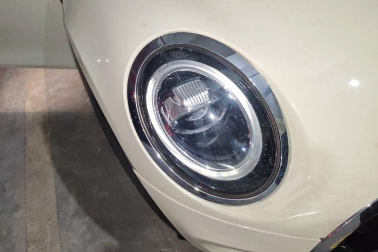 Used MINI 2018 1.5T COOPER Classic Edition Right Front Headlight