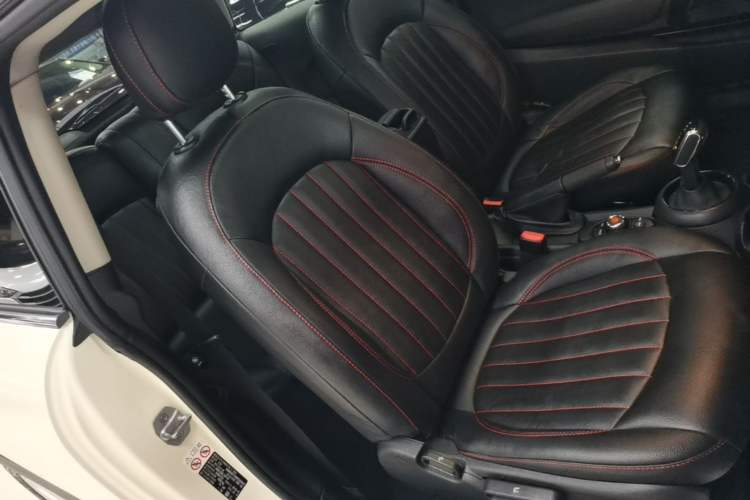 Used MINI 2018 1.5T ONE Right Front Seat