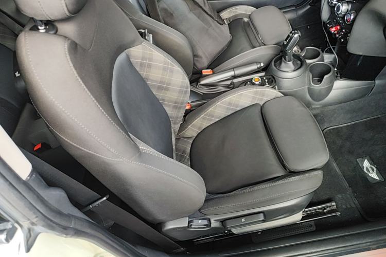 Used MINI 2018 1.5T COOPER Classic Edition Right Front Seat