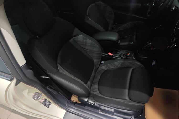 Used MINI 2018 1.5T COOPER Classic Edition Right Front Seat