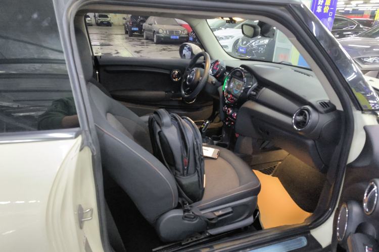 Used MINI 2018 1.5T ONE PLUS Right Front Seat
