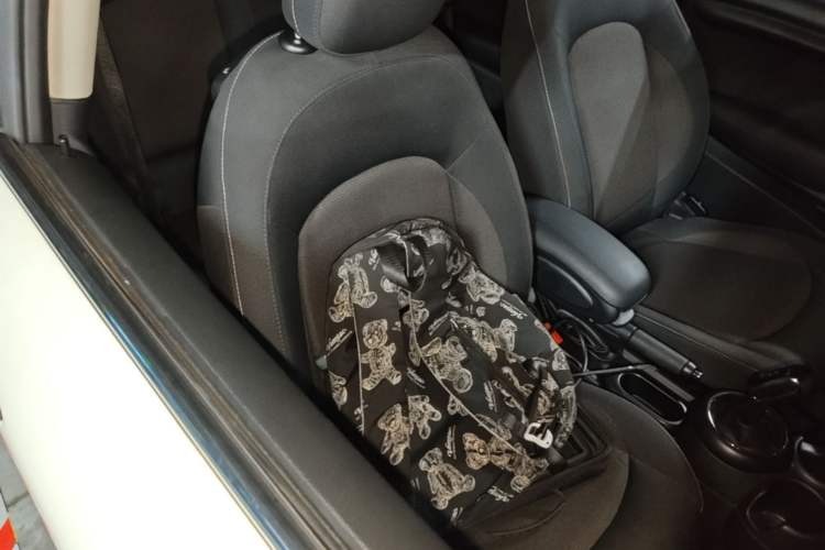 Used MINI 2018 1.5T ONE PLUS Right Front Seat