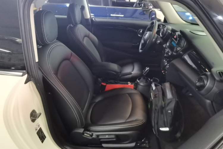 Used MINI 2018 1.5T ONE PLUS Right Front Seat