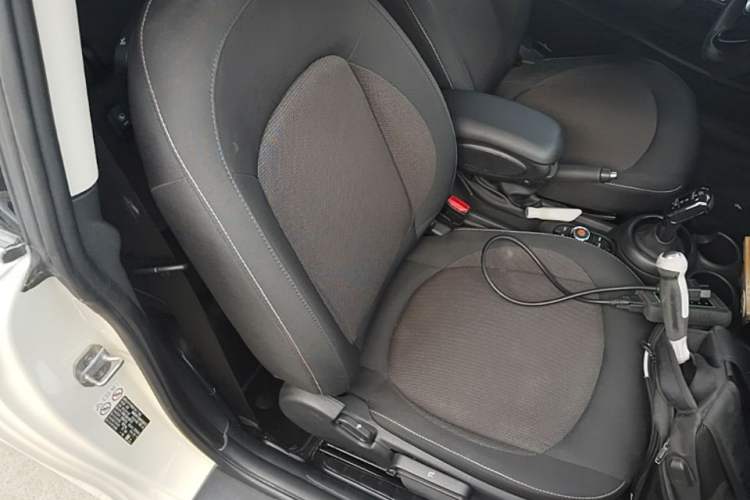 Used MINI 2018 1.5T ONE PLUS Right Front Seat