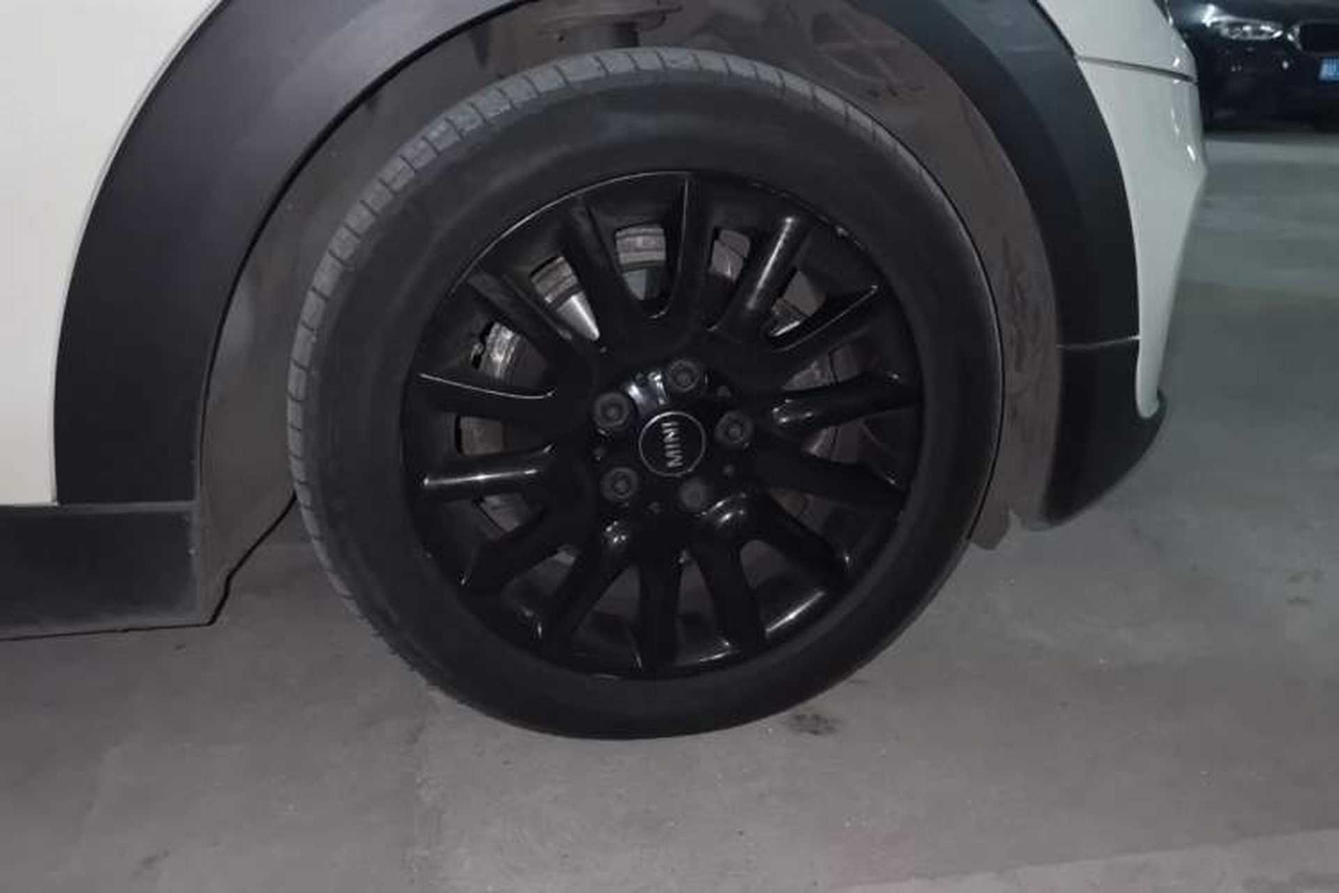 Used MINI 2018 1.5T COOPER Classic Edition Right Front Wheel Hub