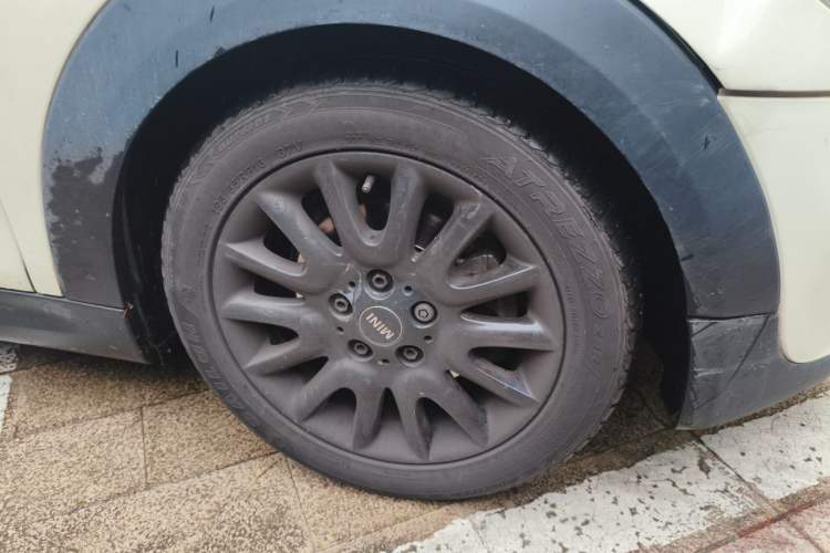 Used MINI 2018 1.5T ONE PLUS Right Front Wheel Hub