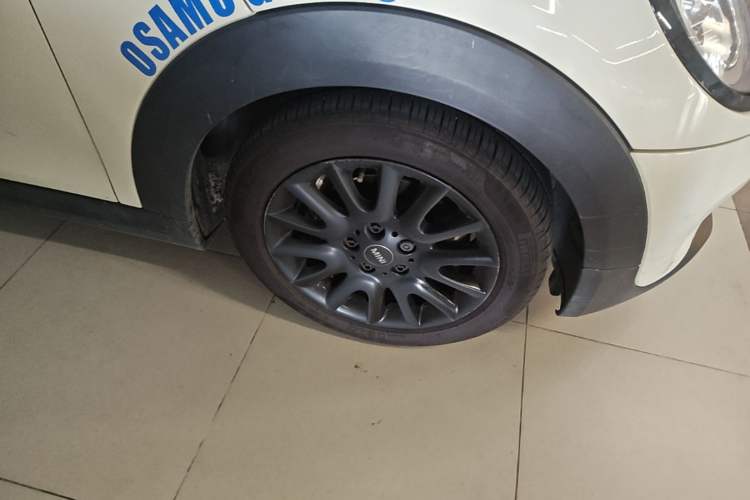 Used MINI 2018 1.5T ONE PLUS Right Front Wheel Hub