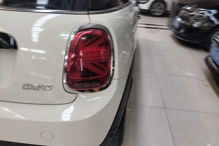 Used MINI 2018 1.5T COOPER Classic Edition Right Rear Taillight