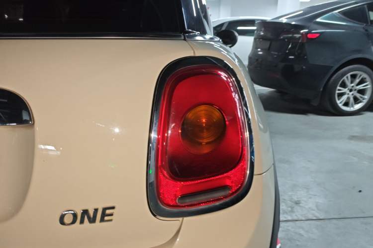 Used MINI 2018 1.5T ONE PLUS Right Rear Taillight
