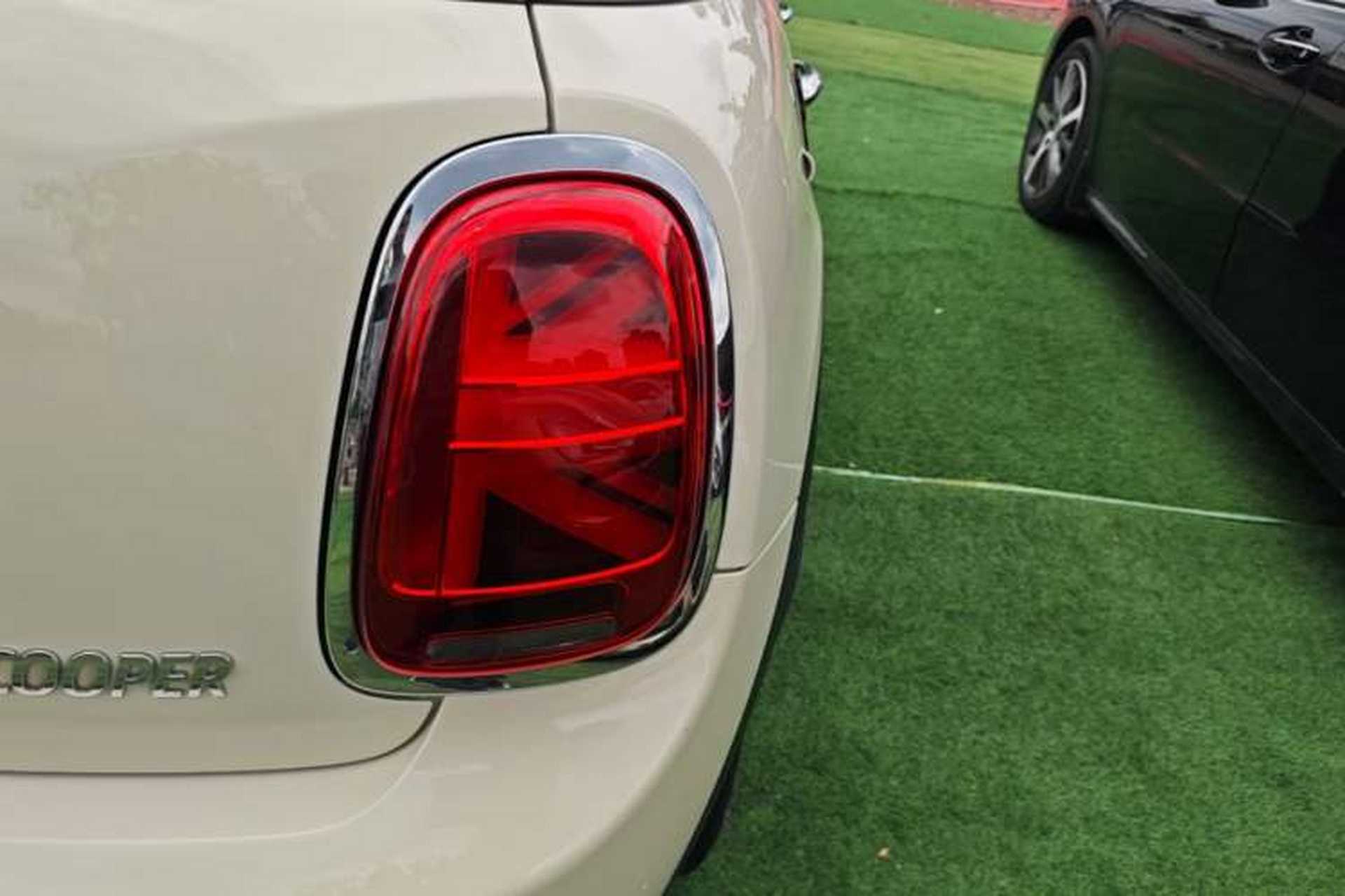 Used MINI 2018 1.5T COOPER Classic Edition Five-Door Version Right Rear Taillight