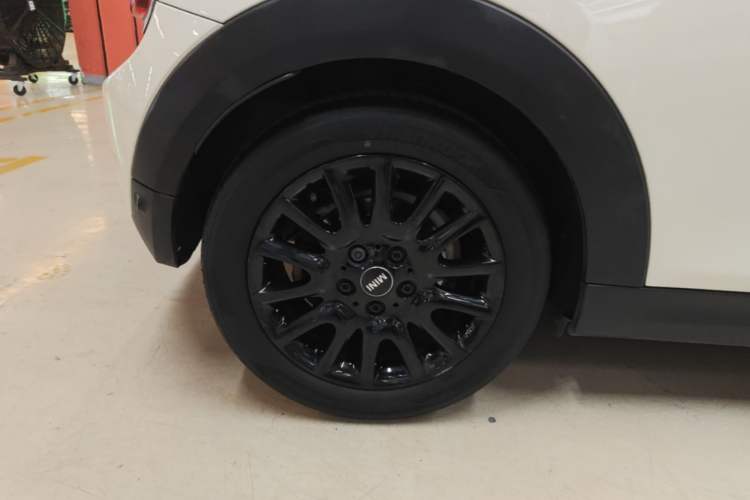 Used MINI 2018 1.5T COOPER Classic Edition Right Rear Wheel Hub