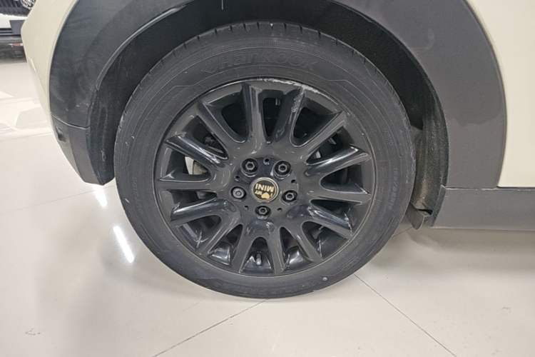 Used MINI 2018 1.5T ONE PLUS Right Rear Wheel Hub