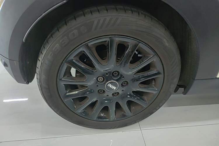 Used MINI 2018 1.5T ONE PLUS Right Rear Wheel Hub