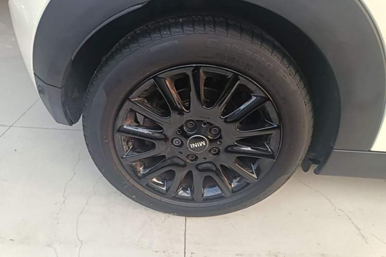 Used MINI 2018 1.5T COOPER Classic Edition Right Rear Wheel Hub