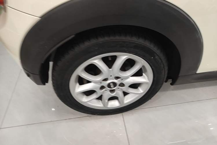 Used MINI 2018 1.5T ONE PLUS Right Rear Wheel Hub