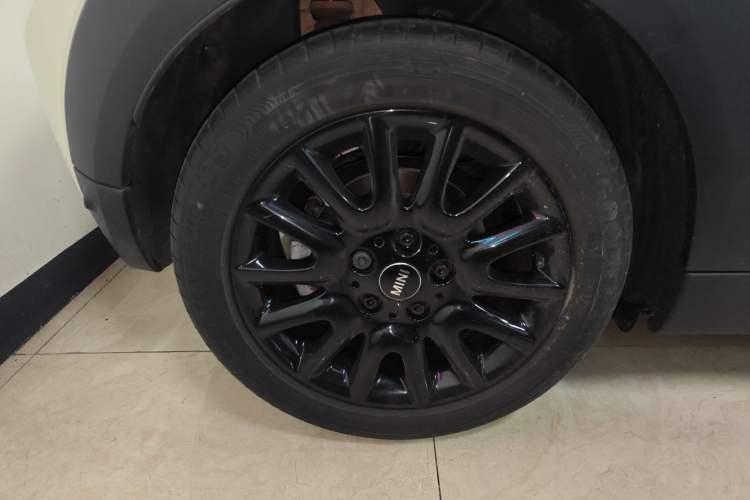 Used MINI 2018 1.5T ONE PLUS Right Rear Wheel Hub