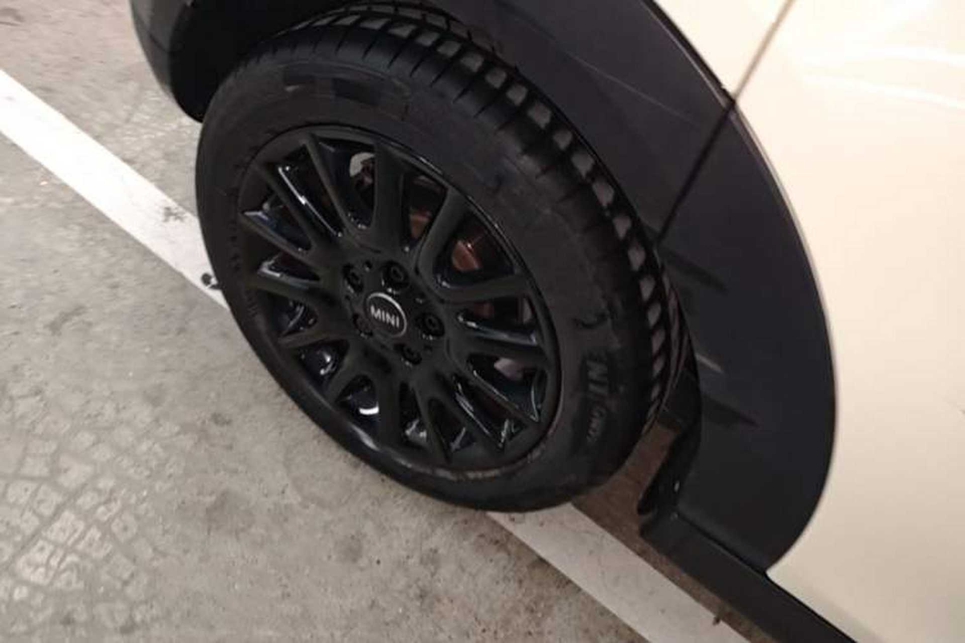 Used MINI 2018 1.5T ONE PLUS Five-Door Edition Right Rear Wheel Hub