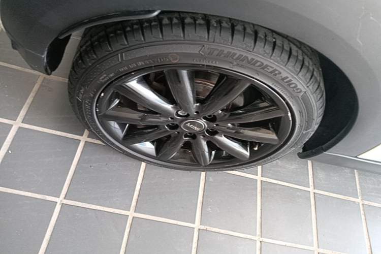 Used MINI 2018 1.5T COOPER Artist Right Rear Wheel Hub