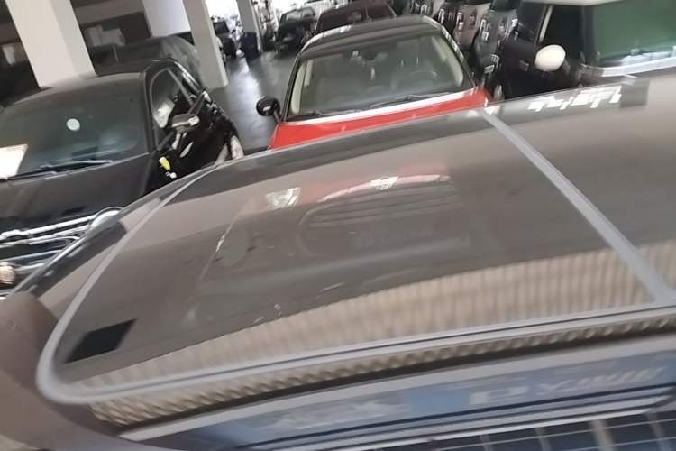 Used MINI 2018 1.5T COOPER Classic Edition Roof