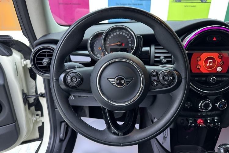Used MINI 2018 1.5T COOPER Classic Edition Steering Wheel
