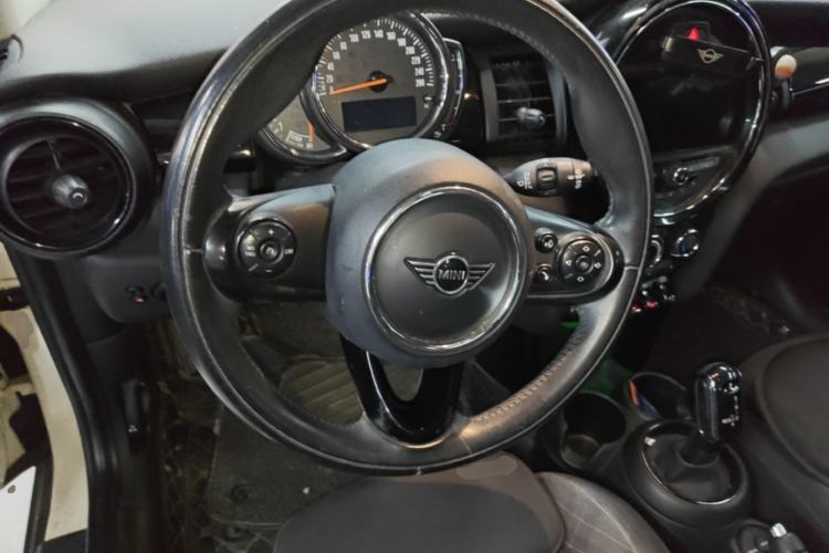 Used MINI 2018 1.5T COOPER Classic Edition Steering Wheel