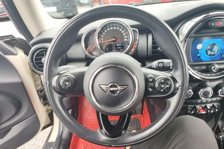 Used MINI 2018 1.5T ONE Steering Wheel