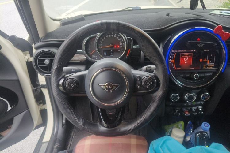 Used MINI 2018 1.5T COOPER Classic Edition Five-Door Version Steering Wheel