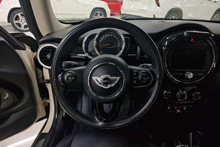 Used MINI 2018 1.5T ONE PLUS Steering Wheel