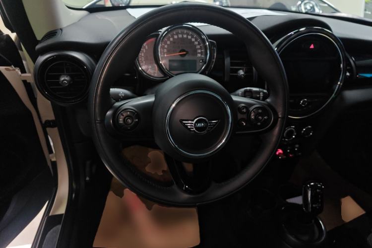 Used MINI 2018 1.5T COOPER Classic Edition Steering Wheel