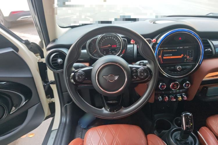 Used MINI 2018 1.5T COOPER Artist Five-Door Edition Steering Wheel
